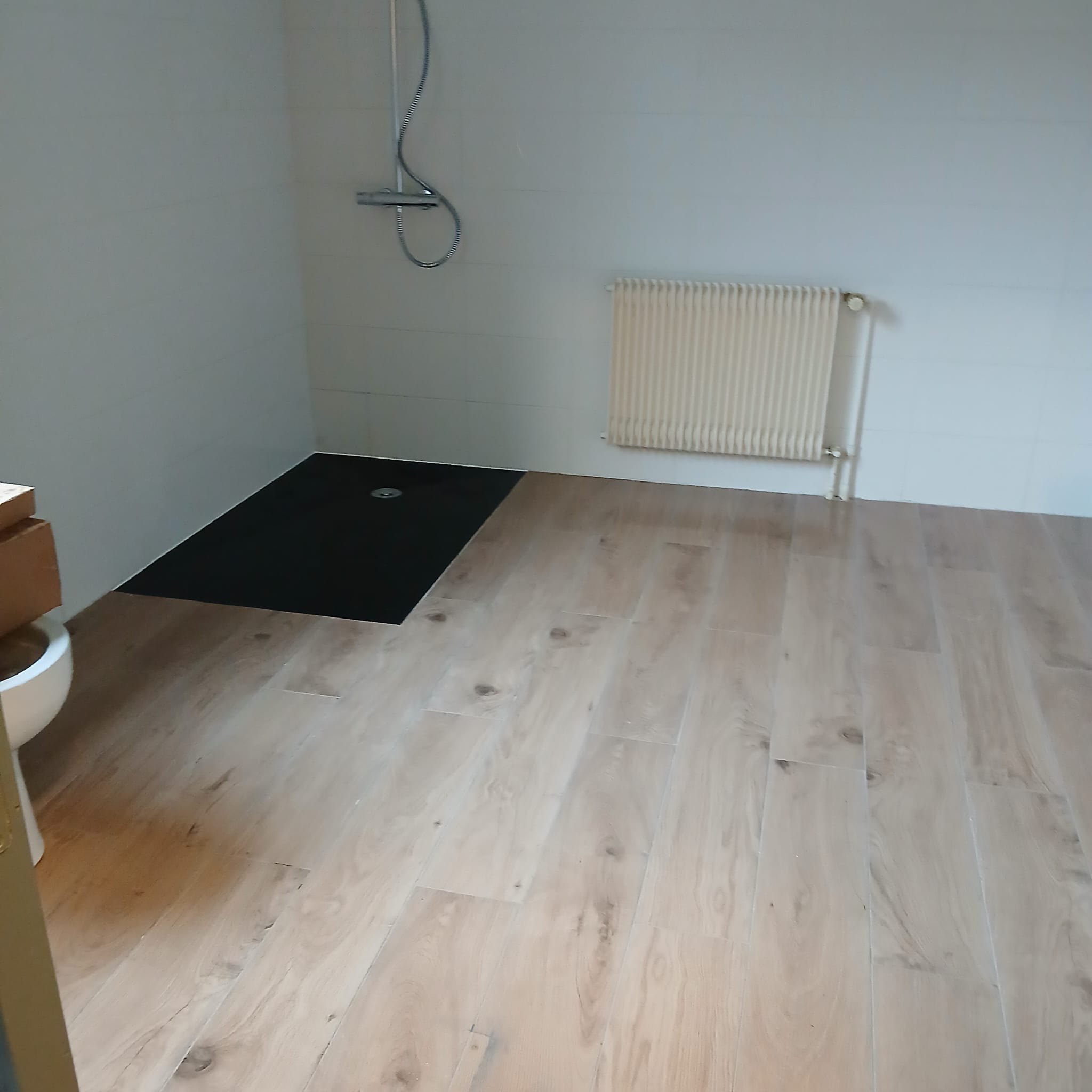 Salle de bain nettoyée pour Vilogia à Tourcoing